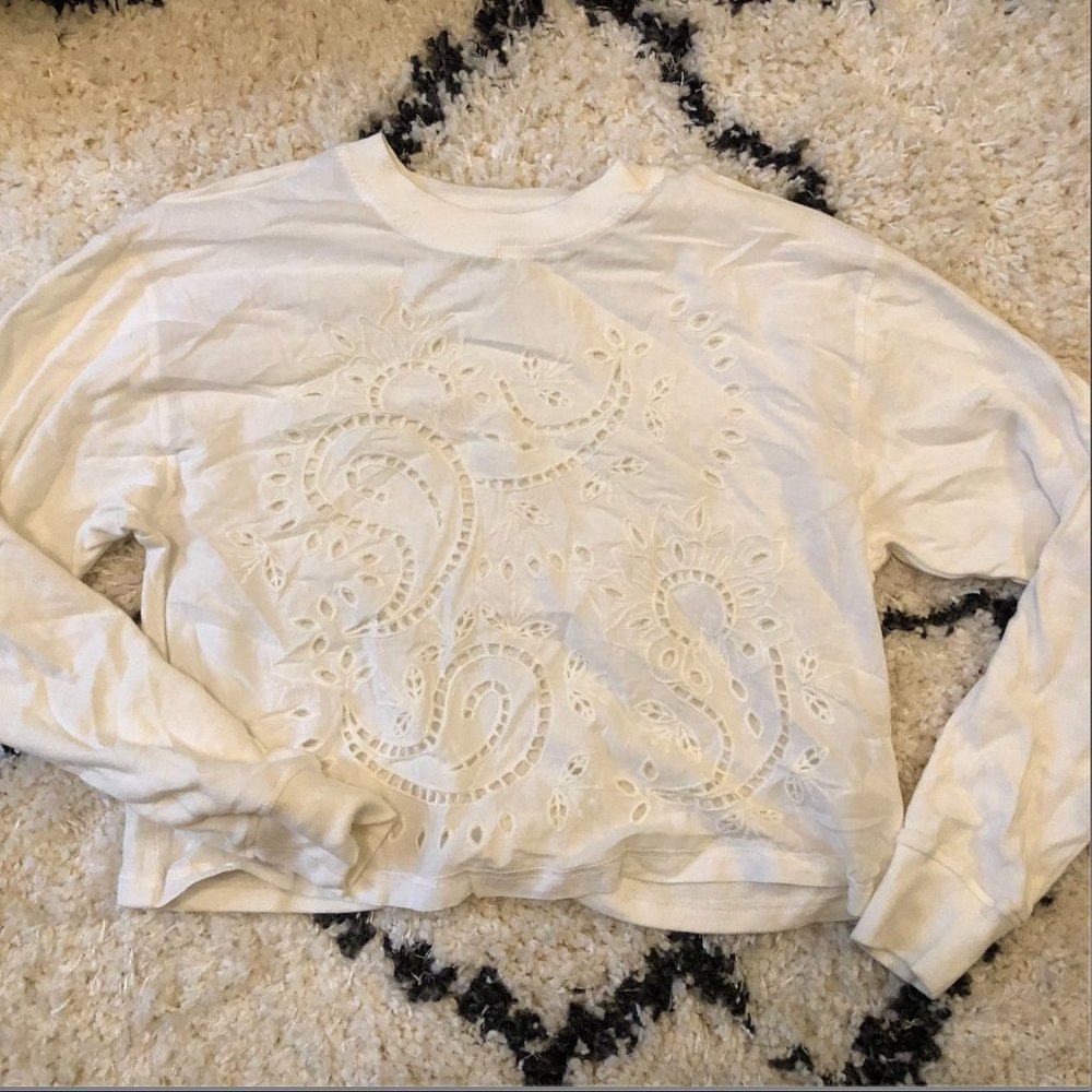urban outfitters lace embroidered top/sweater